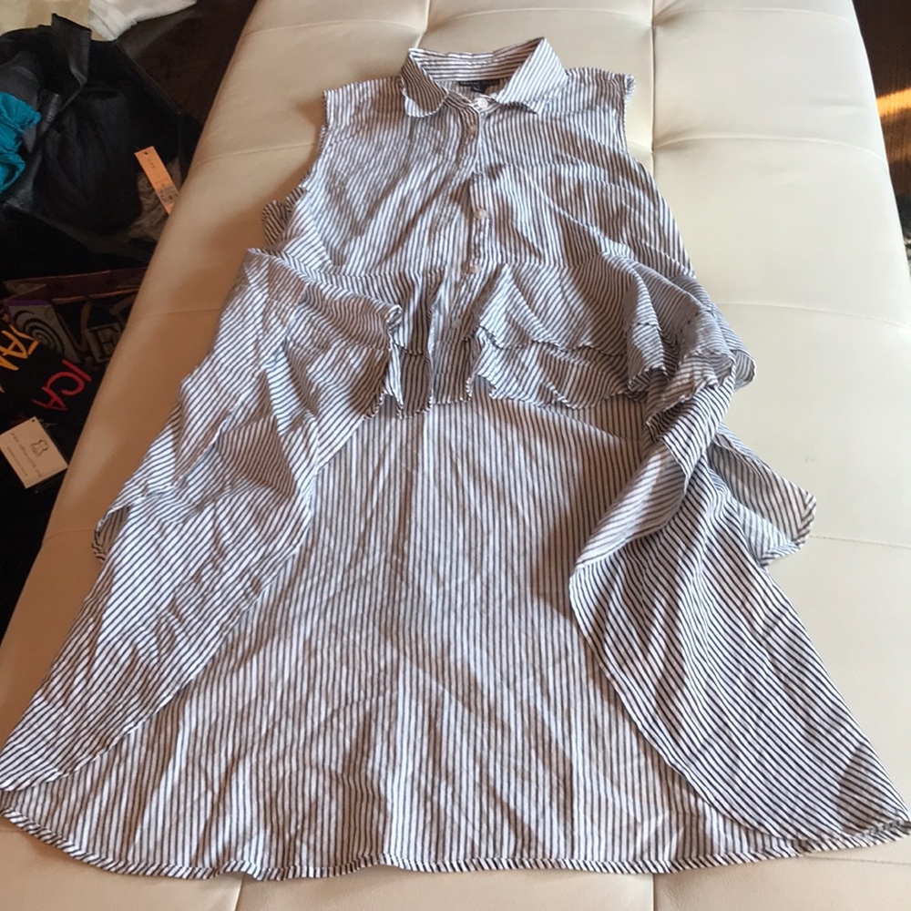 Thread story shirt dress